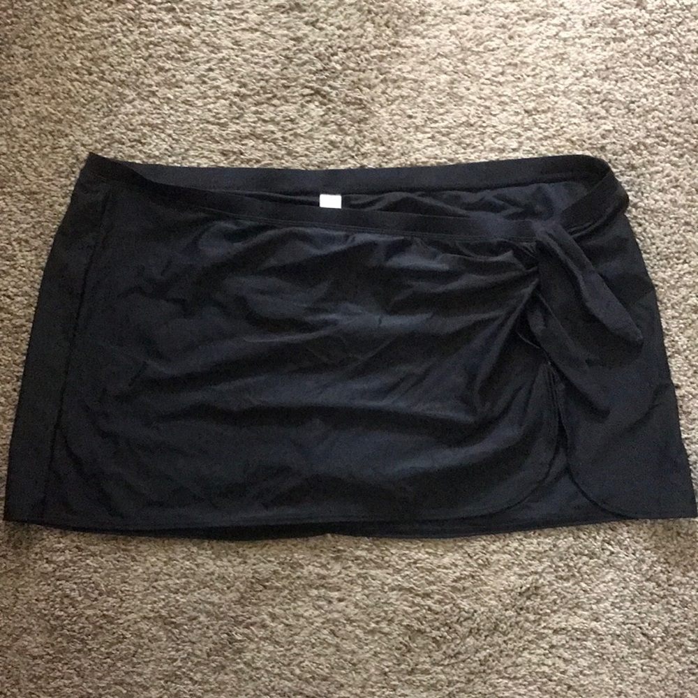 Swim skort nwt